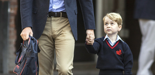 Čtyřletý britský princ George s otcem, princem Williamem.