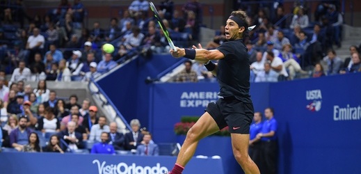 Španělský tenista Rafael Nadal se raduje z postupu do finále US Open.