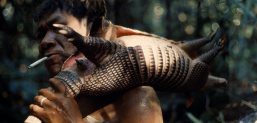 Těžaři zlata napadli izolovaný kmen u řeky Amazonky (ilustrační foto).