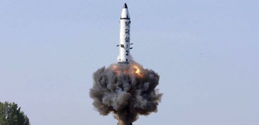 Severokorejská raketa Pukguksong-2.