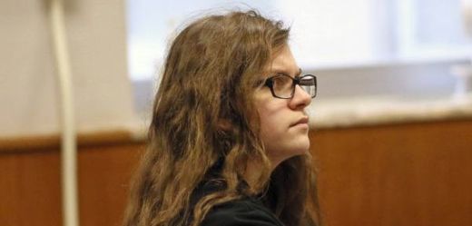 Obviněná dívka Anissa Weierová.