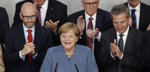 Šťastná Angela Merkelová.