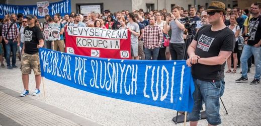 Proti korupci se v Bratislavě stávkovalo už v minulosti. 