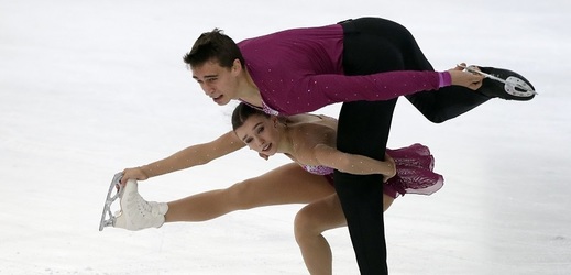 eští krasobruslaři Anna Dušková a Martin Bidař si zajistili start na olympijských hrách v Pchjongčchangu.