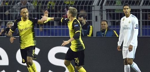Fotbalisté Dortmundu zůstávají na prvním místě.