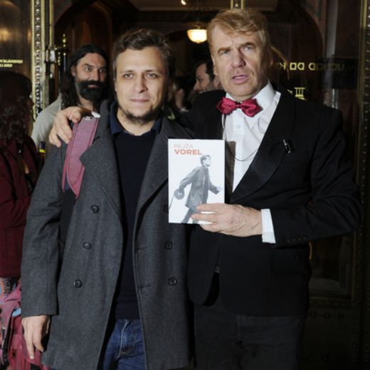 Režisér Tomáš Vorel (vpravo) se synem Tomášem Vorlem ml. (vlevo).