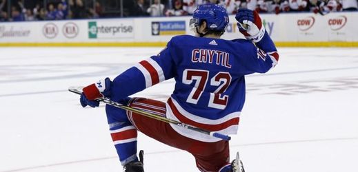 Jedna z největších nadějí českého hokeje v NHL Filip Chytil.