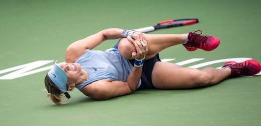 Zraněná Lucie Hradecká si na Turnaji mistryň nezahraje.