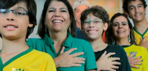Rodina z Brazílie trpí genetickou deformací.