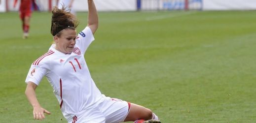 Dánská fotbalistka Katrine Vejeová.