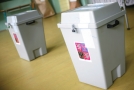 Volební urny.