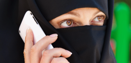 Zahalená muslimka (ilustrační foto).