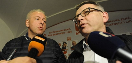 Milan Chovanec (vlevo) a Lubomír Zaorálek.