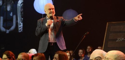 Textař Zdeněk Svěrák v rodinné show Trvalky.