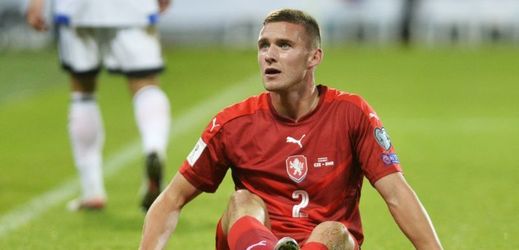Pavel Kadeřábek bude několik týdnů bez fotbalu.