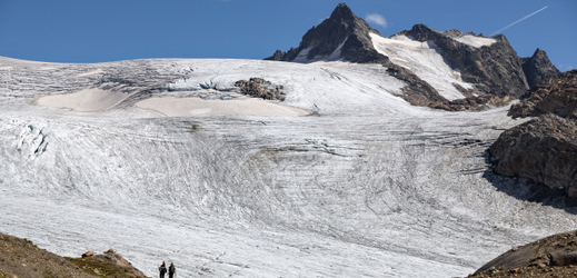 Ledovec Silvretta Glacier ve Švýcarsku.