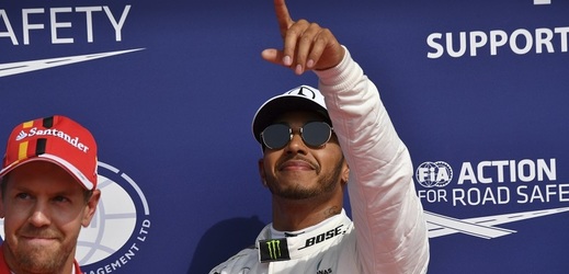 Lewis Hamilton se dva závody před koncem sezony může radovat z titulu mistra světa (ilustrační foto).