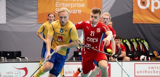 Čeští florbalisté podlehli ve svém závěrečném utkání na turnaji Euro Floorball Tour v Kirchbergu Švédsku 3:6.