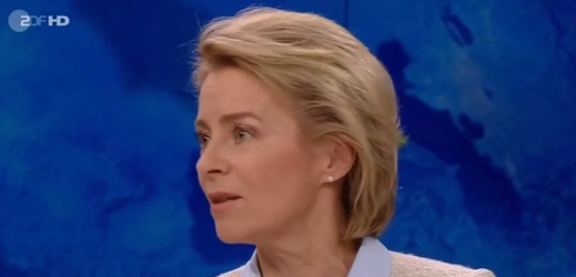 Německá ministryně obrany Ursula von der Leyenová v televizi  ZDF. 