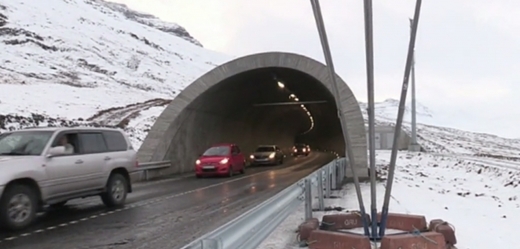 Tunel na Islandu.