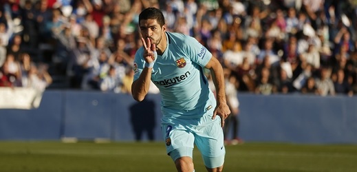 Dva góly Barcelony vstřelil útočník Luis Suárez.