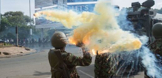 Policejní zásah v ulicích Nairobi.