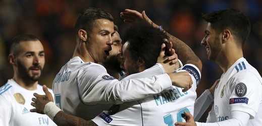 Fotbalisté Realu se radují z postupu do osmifinále LM