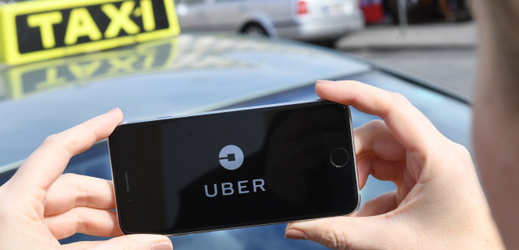 Alternativní taxislužba Uber.