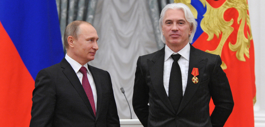 Dmitrij Chvorostovskij s Vladimirem Putinem.