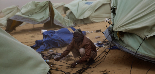 Uprchlický tábor v Libyi.