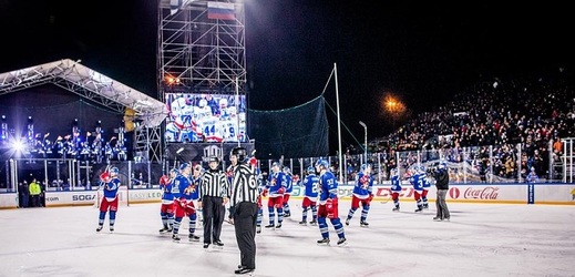 Historicky první duel pod širým nebem v rámci KHL vyhrál Petrohrad.