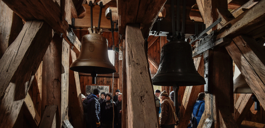 Zvony v Lomnici nad Popelkou.
