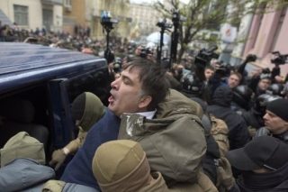 Momentka za zatýkání Michaila Saakšviliho v Kyjevě.