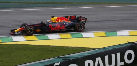 Daniel Ricciardo se stal "předjížděcím" rekordmanem.