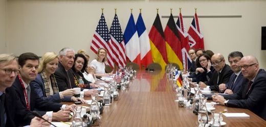 Jednání ministrů zahraničí aliančních zemí. 