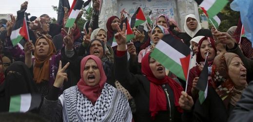  V Gaze vypukly před Trumpovým prohlášením o Jeruzalémě protesty.