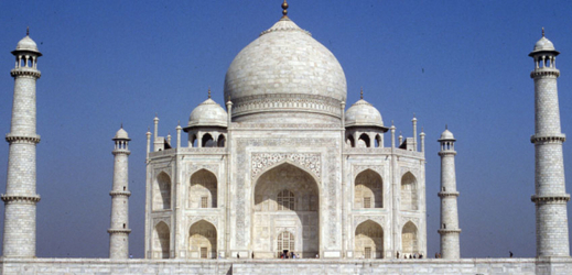 Indické císařské mauzoleum Tádž Mahal.