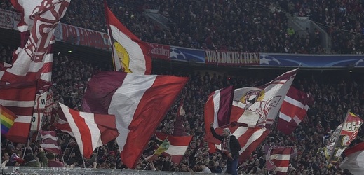 Fanoušci Bayernu protestovali proti ceně vstupenek na LM, klub teď zaplatí pokutu.