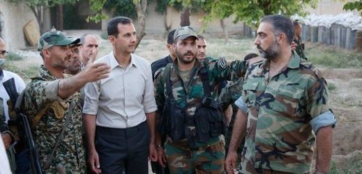 Syrský prezident Bašár Asad (uprostřed).