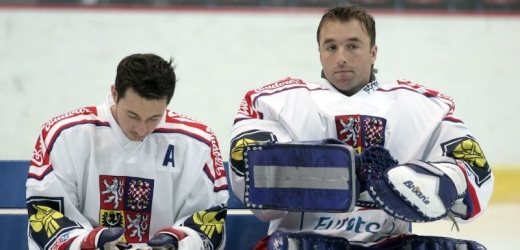 Bývalý hokejový brankář Milan Hnilička (vpravo).