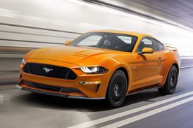 Ford Mustang čeká v příštím roce modernizace.