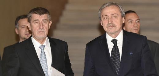 Vlevo premiér Andrej Babiš a ministr zahraničních věcí Martin Stropnický.