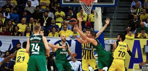 Basketbalisté Fenerbahce Instanbul proti Kaunasu výhru nezískali.