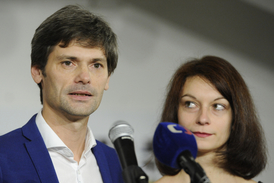 Kandidát na prezidenta Marek Hilšer a jeho manželka Monika.