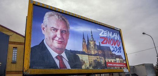 Billboardy na podporu kandidatury současného prezidenta Miloše Zemana v Ostravě.