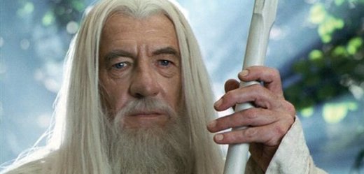 Ian McKellen v roli Gandalfa.