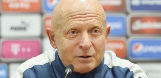Trenér české fotbalové reprezentace Karel Jarolím.