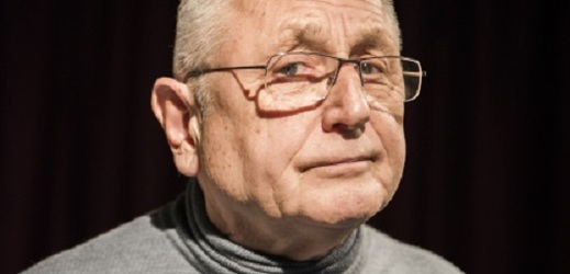 Jiří Menzel. 