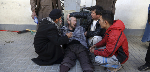 Bombové útoky v Kábulu si vyžádaly nejméně 40 obětí a několik desítek raněných.
