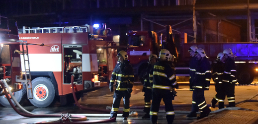 V květnu hasiči zasahovali v Otrokovicích na Zlínsku u požáru průmyslového objektu v areálu Toma.